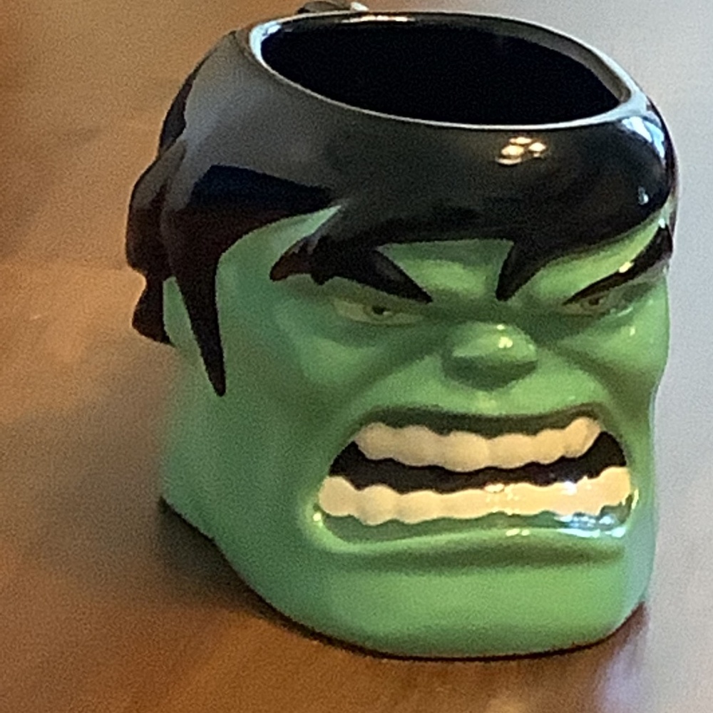 Marvel Avengers 3-D Incredible Hulk Sculptured Ceramic Coffee Mug Disney Store